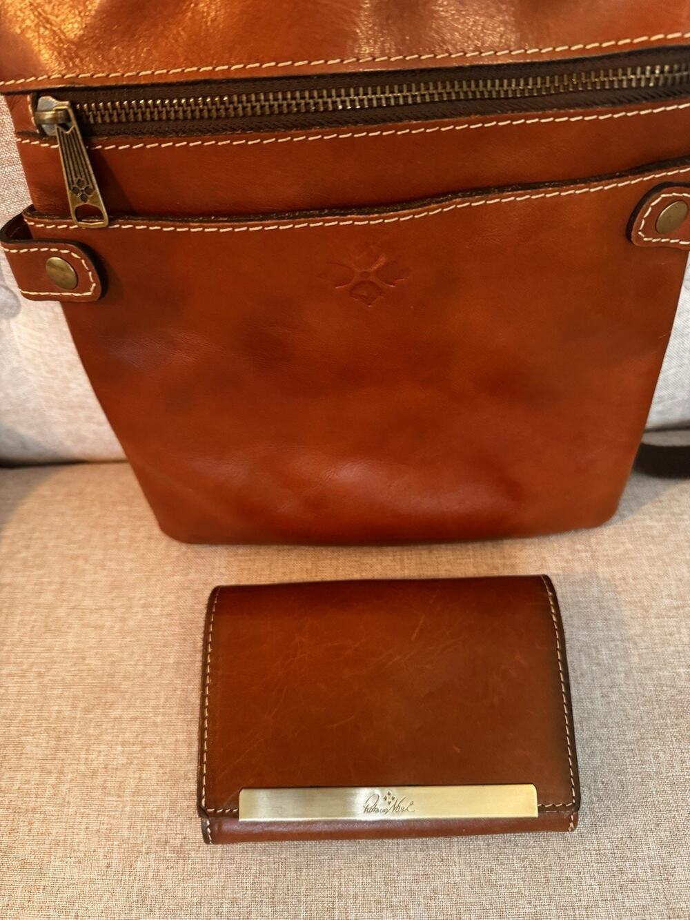 Patricia Nash FRANCESCA Cognac Smooth Leather Crossbody Bag Purse/Wallet